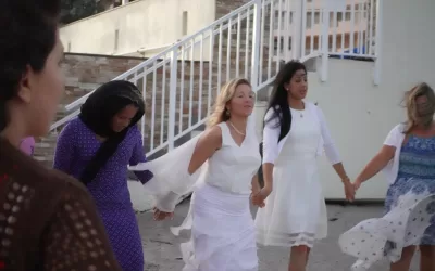 Círculo de Luz: Espacios de Sanación y Empoderamiento Femenino